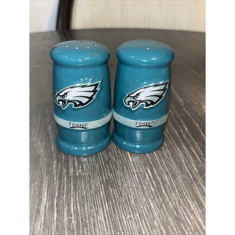 Philadelphia Eagles Salt & Pepper Shaker Teal NFL Football Collectible